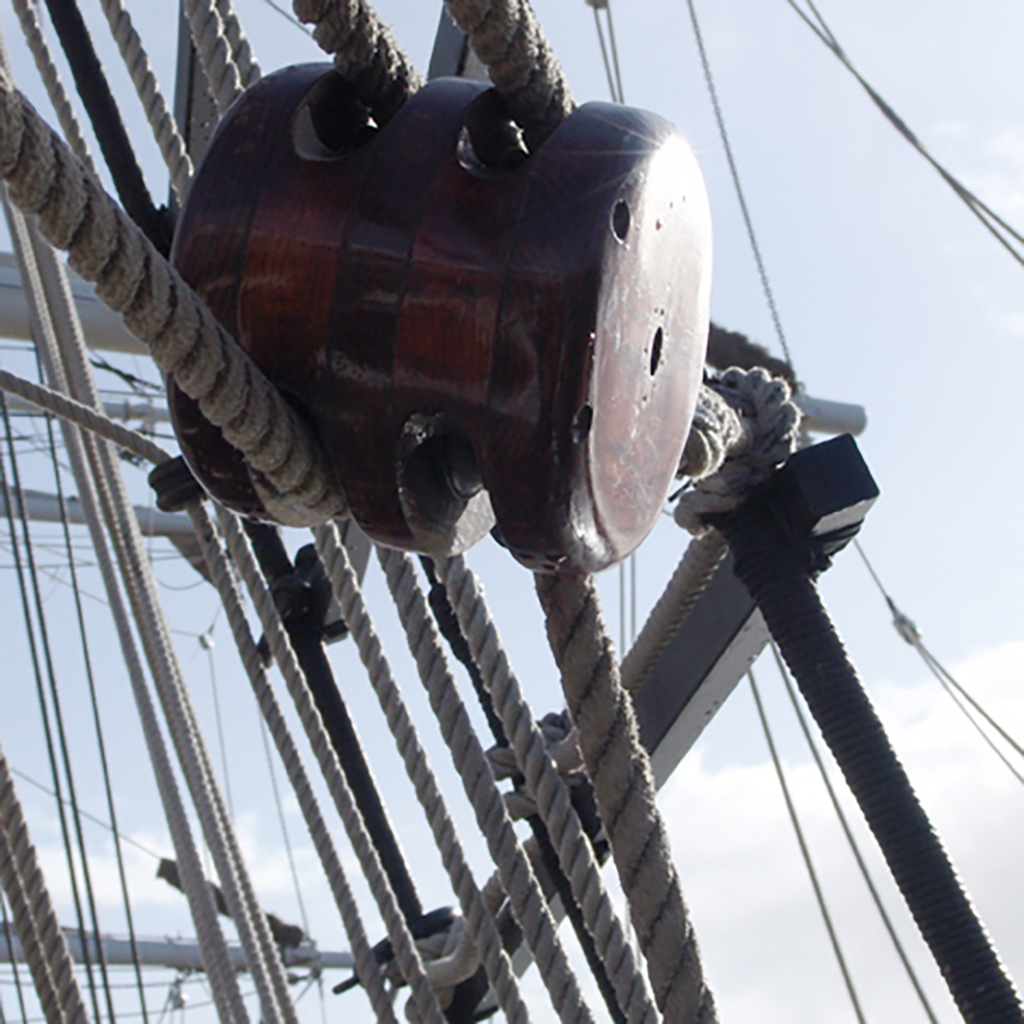 Poulie sur le Belem